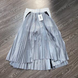 Nike x Sacai Womens Pleated Skirt CV5713-100 White Grey Size XS $500 NEW RARE